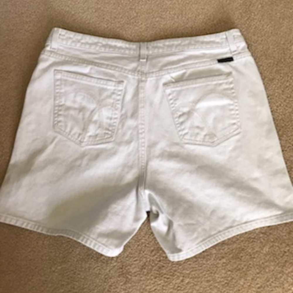 shorts - Picture 3 of 3